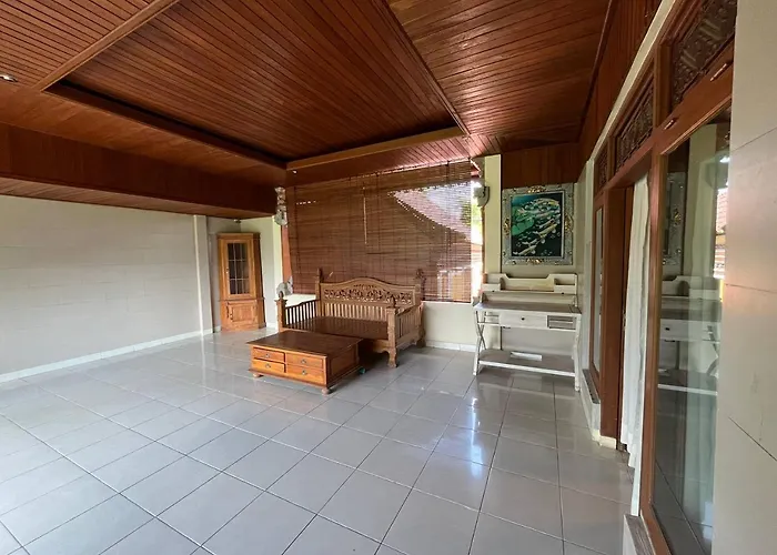 Thani House Гостевой дом