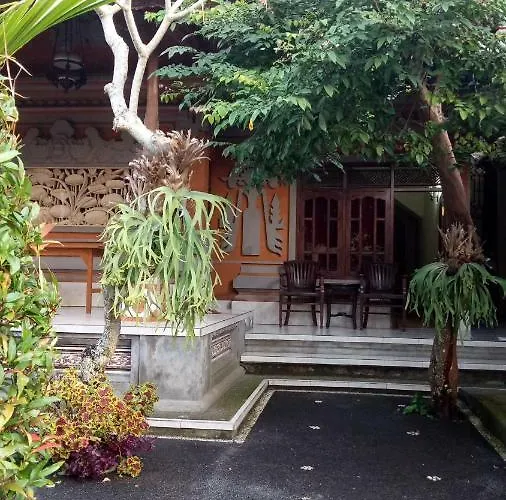 Thani House Гостевой дом *
